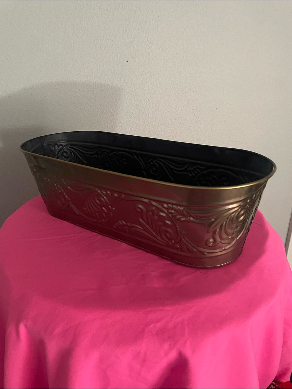Tin Gift Basket Bin